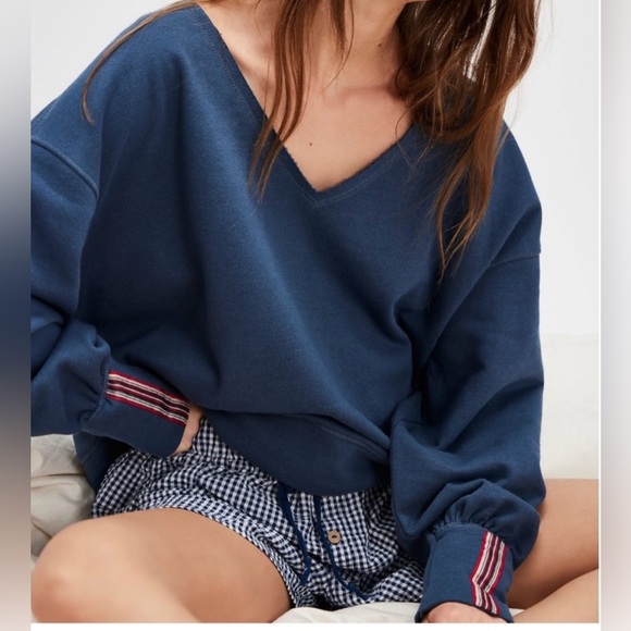 Free People “Going for it” v-neck sweatshirt with ribbon cuff detail - Picture 1 of 7